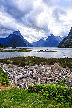 Dramatic clouds in Milford Sound, Fiordland National Park, UNESCO World Heritage Site, South Island, New Zealand, Pacific