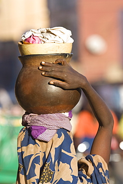 Vendors in the market, Ouagadougou, Burkina Faso, West Africa, Africa