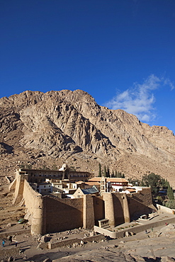 Santa Catarina (St. Catherine's) Greek Orthodox Monastery, UNESCO World Heritage Site, at the foot of Mount Sinai, Egypt, North Africa, Africa