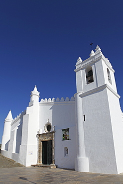 The Igreja Matriz (St. Mary's Church), previously an Almoad Mosque, built in the 12th century, Mertola, Alentejo, Portugal, Europe