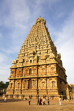 The gopuram of the Bridhadishwara Temple (Bridhadeeshwara Temple) (Great Chola Temple), Thanjavur (Tanjore), UNESCO World Heritage Site,Tamil Nadu, India, Asia