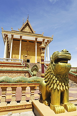 Main temple and a golden dragon at Udon Monastery (Vipassana Dhura Buddhist Centre) at Phnom Udon, Udong, Cambodia, Indochina, Southeast Asia, Asia