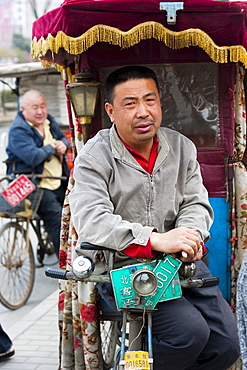 Tuk-Tuk (Three-Wheeler) driver, Fengtai District, Beijing, China, Asia