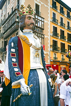 Parade of Giants and Big-heads, San Fermin street festival, Pamplona, Navarra (Navarre), Spain, Europe