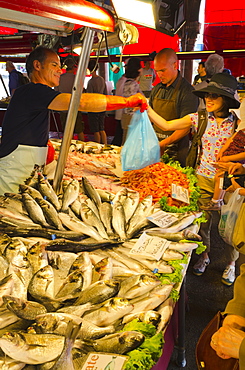 Fish market, Rialto, Venice, Veneto, Italy, Europe