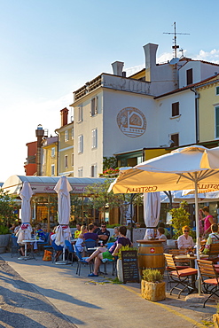 Cafe, Presernovo nabrezje, Old Town, Piran, Primorska, Slovenian Istria, Slovenia, Europe