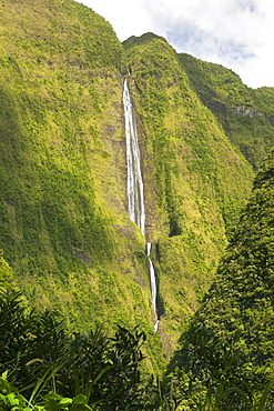 La Cascade Blanche (the white waterfall) near Salazie on the French island of Reunion in the Indian Ocean, Africa