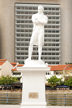 Statue of Sir Stamford Raffles at Boat Quay in Singapore.