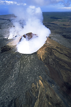 The Pu'u O'o cinder cone, the active vent on the southern flank of the Kilauea volcano, UNESCO World Heritage Site, Big Island, Hawaiian Islands, United States of America, North America