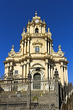 San Giorgio Cathedral (Duomo of Ibla) dating from 1738 in historic Baroque Town, UNESCO World Heritage Site, Ibla, Ragusa, Ragusa Province, Sicily, Italy, Mediterranean, Europe