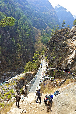 Suspension bridge crossing Kyashar Khola, with Dudh Koshi river, Monjo, Everest Base Camp Trek, Solukhumbu, Nepal, Himalayas, Asia