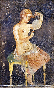 Woman combing her hair in mirror, Villa Ariadne, Pompeii, UNESCO World Heritage Site, Campania, Neapolitan Riviera, Italy, Europe