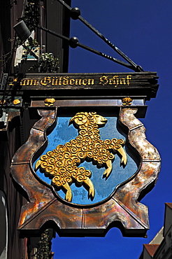 Pub sign "Zum Gueldenen Sheep" the Golden Sheep, Hauptstrasse 115, Heidelberg, Baden-Wuerttemberg, Germany, Europe