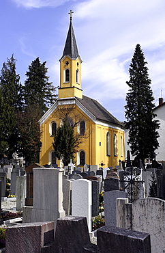 Cemetery chapel, Wasserburg, Upper Bavaria, Germany, Europe