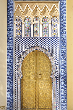 Portal of the royal palace, Palais Royal, Dar el-Makhzen, at Place des Alaouites in Fes Djedid, Fes, Morocco, Africa