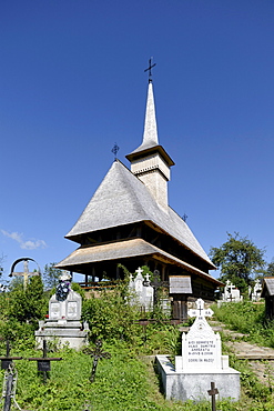 Wooden church, Biserica de lemn, Buleni, Iza Valley, Maramures, Romania, Europe