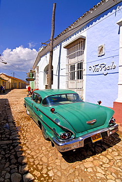 American vintage car, Trinidad, Cuba, Caribbean