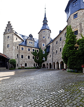 Courtyard of Burg Lauenstein castle, Lauenstein district, Ludwigsstadt, Kronach county, Upper Franconia, Bavaria, Germany, Europe