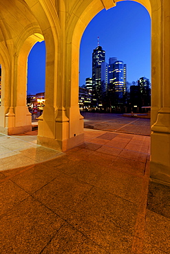 View from Alte Oper Frankfurt, old opera house, to Commerzbank and Helaba headquarters, Hessische Landesbank, federal bank for Hesse, Frankfurt am Main, Hesse, Germany, Europe