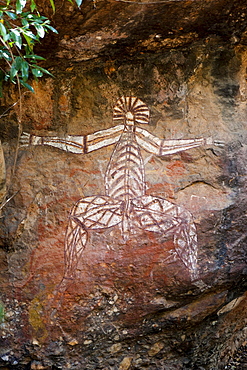 Aboriginal rock carvings, Nabulwinjbulwinj, Nourlangie Rock, Kakadu National Park, Northern Territory, Australia