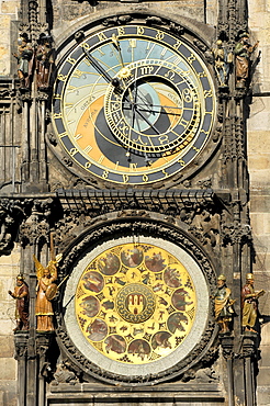 Prague Astronomical Clock on the clock tower of the Old Town City Hall, Old Town Square, historic district, Prague, Bohemia, Czech Republic, Europe