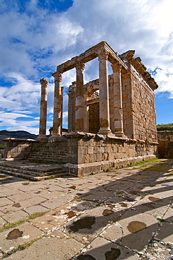 Temple of Septimius Severus, the Roman ruins of Djemila, Unesco World Heritage Site, Kabylie, Algeria, Africa