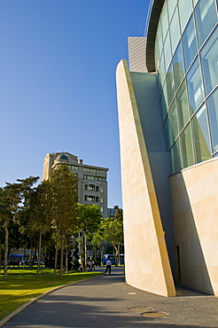 Modern building, Baku, Azerbaijan, Caucasus Region, Eurasia