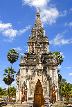 Theravada Buddhism, old ornate temple, That Ing Hang Stupa, in Savannakhet, Laos, Southeast Asia, Asia