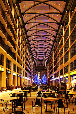 Christmas decoration in a shopping mall, Berlin, Germany, Europe