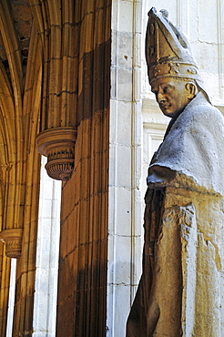 Christian dignitary, sculpture, church, museum, San Marcos, a former monastery, Plaza San Marcos, Leon, province of Castilla y Leon, Castile and Leon, Spain, Europe