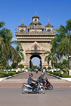 Patuxai Triumphal Arch, Vientiane, Laos, Southeast Asia