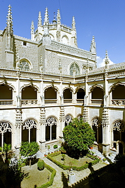 Cloister, San Juan de los Reyes, Toledo, Castile-La Mancha, Spain, Europe