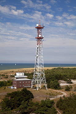 Radio and transmission tower, Darss, Nationalpark Vorpommersche Boddenlandschaft national park, Fischland-Darss-Zingst peninsula, Mecklenburg-Western Pomerania, Germany, Europe