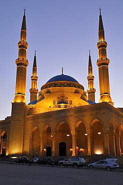 Illuminated Al Amin Mosque in Beirut, Beyrouth, Lebanon, Middle East, West Asia