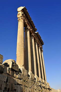 Antique Jupiter temple ruin at the archeological site of Baalbek, Unesco World Heritage Site, Bekaa Valley, Lebanon, Middle East, West Asia