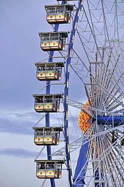 Ferris wheel, Oktoberfest fair, Munich, Bavaria, Germany, Europe