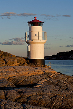 Lighthouse, Molloesund, Vaestra Goetaland County, Sweden, Europe