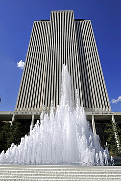 Fountain, Office Building, Temple of The Church of Jesus Christ of Latter-day Saints, Church of Mormons, Temple Square, Salt Lake City, Utah, United States of America, America