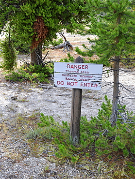 Prohibition sign, Lower Geyser Basin, Yellowstone National Park, Wyoming, United States of America, USA