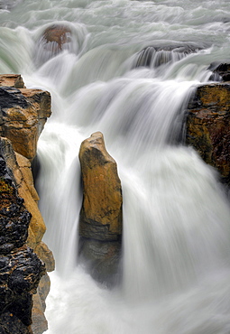 Sunwapta Falls waterfall, Sunwapta River, Jasper National Park, Canadian Rockies, Rocky Mountains, Alberta, Canada