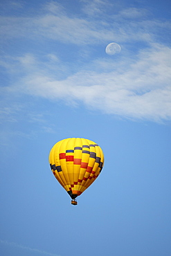 Hot air balloon with moon, USA, America