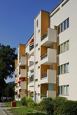 Great Settlement of Siemens City also known as Ring Settlement, completed in 1929-1931, UNESCO World Heritage Site, one of the Berlin Modernism Housing Estates, designed by the architects Otto Banning, Fred Forbat, Walter Gropius, Hugo Haering, Paul Rudol