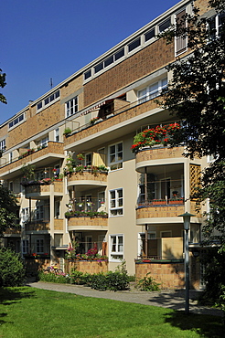 Great Settlement of Siemens City also known as Ring Settlement, completed in 1929-1931, UNESCO World Heritage Site, one of the Berlin Modernism Housing Estates, designed by the architects Otto Banning, Fred Forbat, Walter Gropius, Hugo Haering, Paul Rudol