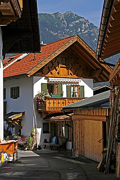 Traditional Bavarian building with balcony, Garmisch-Partenkirchen, Bavaria, Germany, Europe