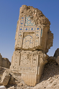 Ruin of the Seyit Jemalettdin Mosque, located between Ashgabat and Mary, Turkmenistan, Central Asia