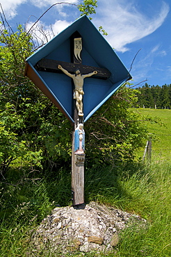 Wayside cross, Mountain Farm Museum at Diepolz near Immenstadt, Bavaria, Germany, Europe