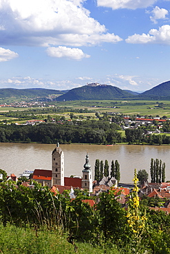 Steeples of Frauenbergkirche Church and St. Nicholas' Church, Stein an der Donau district, Goettweig Abbey at the back, Wachau valley, Waldviertel region, Lower Austria, Austria, Europe