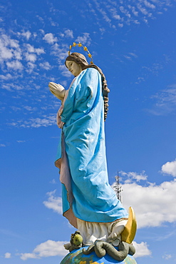 Virgin Mary Statue, Kraslavas Sveta Ludviga Romas katolu baznica, Kraslava St Ludvig Roman Catholic Church, Baznicas iela Street, Kraslava, Latgale, Latvia, Northern Europe