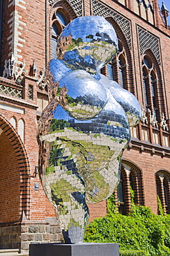 Mirror sculpture in front of Latvijas Makslas Akademija, Academy of Arts, Kalpaka Bulvaris Boulevard, Riga, Latvia, Northern Europe