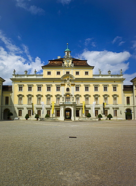 Schloss Ludwigsburg Palace, Ehrenhof courtyard, Old Corps de Logis, Baden-Wurttemberg, Germany, Europe